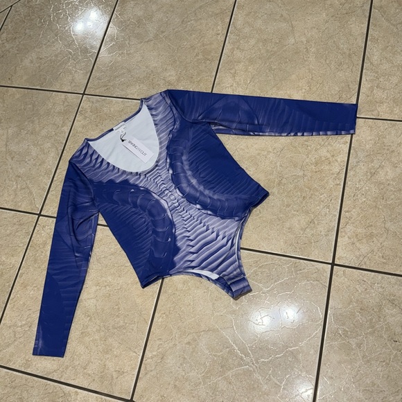 Making the Cut Bodysuit Size Large Blue Printed Skeleton Stretch Long Sleeve - Picture 4 of 7